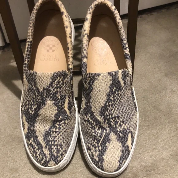 Vince Camuto snakeskin slip ons. Leather upper. Size 7 1/2 slashM/38. Comfy. - Picture 3 of 9